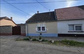 Eladó Bajai házrész hirdetés (74322745)