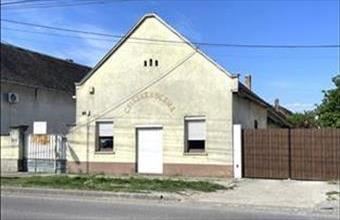 Eladó Bátaszéki családi ház hirdetés (52787547)