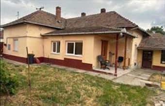 Eladó Törökszentmiklósi családi ház hirdetés (49429373)