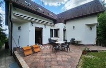 Eladó Budapest III. kerületi családi ház hirdetés (49264483)