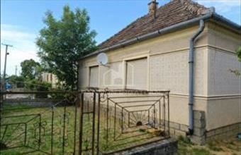 Eladó Iszkázi családi ház hirdetés (79853919)
