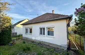 Eladó Kerepesi családi ház hirdetés (85457641)