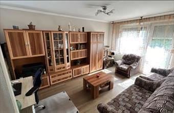 Eladó Győri panel lakás hirdetés (56883431)