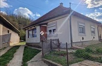 Eladó Bényei családi ház hirdetés (23523981)