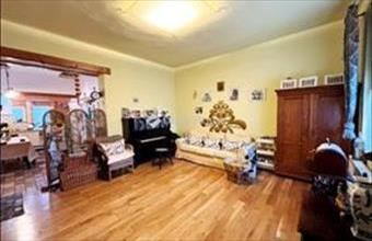 Eladó Budapest III. kerületi családi ház hirdetés (95558744)