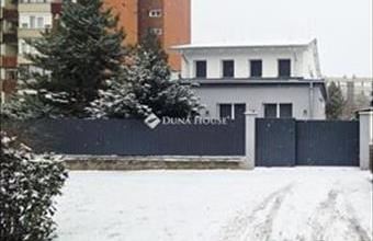 Eladó Váci családi ház hirdetés (79794643)