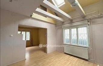 Eladó Budapest XIV. kerületi családi ház hirdetés (27733343)