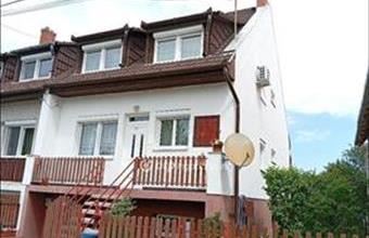Eladó Veszprémi ikerház hirdetés (78343947)
