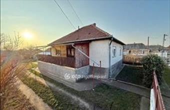 Eladó Hejőpapi családi ház hirdetés (95245359)