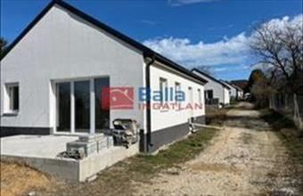 Eladó Balatonszemesi családi ház hirdetés (33613464)