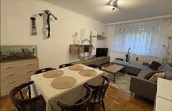 Eladó Győri panel lakás hirdetés (52444399)