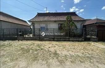 Eladó Monorierdői családi ház hirdetés (23432464)