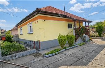 Eladó Felsőzsolcai családi ház hirdetés (67973553)