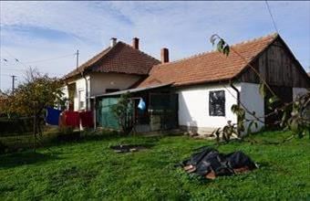 Eladó Tiszafüredi családi ház hirdetés (45921157)