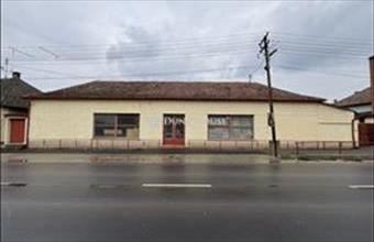 Eladó Miskei üzlethelyiség utcafronton hirdetés (23431334)