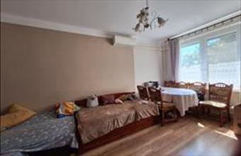 Eladó Győri panel lakás hirdetés (97689543)