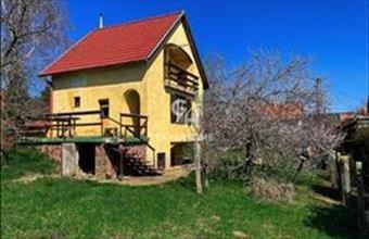 Eladó Felsőörsi hétvégi ház hirdetés (42437779)