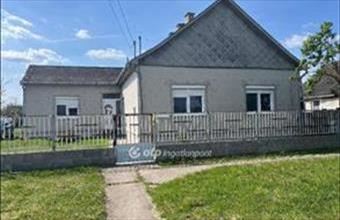 Eladó Földesi családi ház hirdetés (93343447)