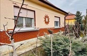 Eladó Pilisi családi ház hirdetés (29754356)