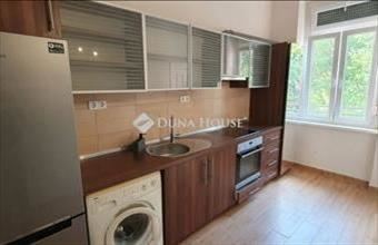 Eladó Budapest VII. kerületi tégla lakás hirdetés (44934177)