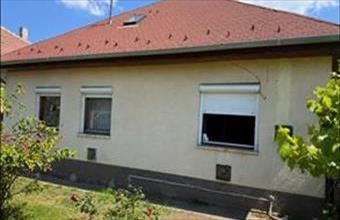 Eladó Gödöllői családi ház hirdetés (39534337)
