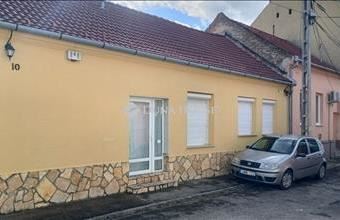 Eladó Pécsi családi ház hirdetés (94739934)