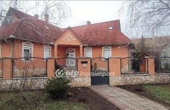 Eladó Szolnoki családi ház hirdetés (43958781)