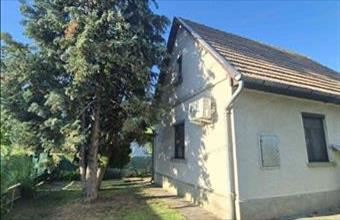 Eladó Szolnoki családi ház hirdetés (57438966)