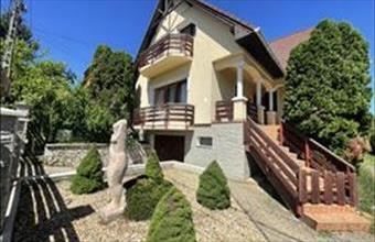 Eladó Felsőörsi családi ház hirdetés (24252291)