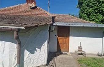 Eladó Balatonfenyvesi családi ház hirdetés (75379938)