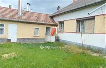 Eladó Kengyeli családi ház hirdetés (79293555)