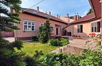 Eladó Budapest XV. kerületi családi ház hirdetés (66854528)