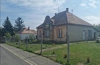 Eladó Bakonyszentlászlói családi ház hirdetés (98826542)