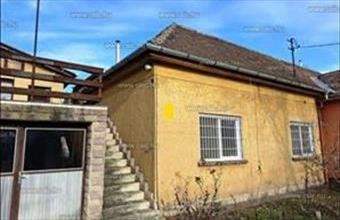Eladó Budapest III. kerületi családi ház hirdetés (34495338)