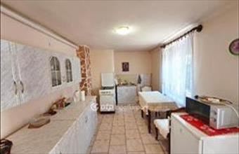 Eladó Besnyői családi ház hirdetés (47895465)