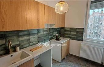 Eladó Budapest XIV. kerületi csúsztatott zsalus lakás hirdetés (79914523)