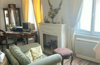 Eladó Budapest VI. kerületi tégla lakás hirdetés (99142212)
