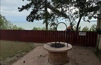 Eladó Balatonkenesei hétvégi ház hirdetés (32344733)