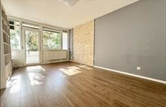 Eladó Budapest II. kerületi csúsztatott zsalus lakás hirdetés (34937157)