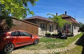 Eladó Kiskunlacházai családi ház hirdetés (34942448)