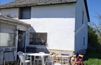 Eladó Kőszárhegyi külterületi telek hirdetés (22775725)