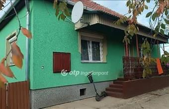 Eladó Törteli családi ház hirdetés (27734354)