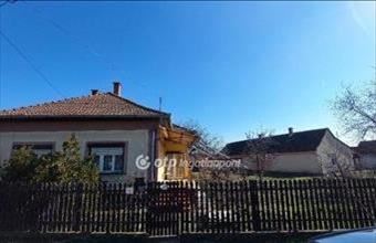 Eladó Dévaványai családi ház hirdetés (79738756)