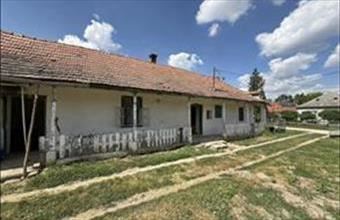 Eladó Váli házrész hirdetés (34734254)