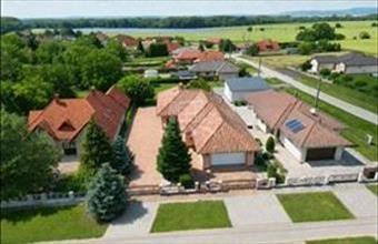 Eladó Balatonszentgyörgyi családi ház hirdetés (52689534)