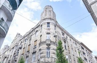 Eladó Budapest VI. kerületi tégla lakás hirdetés (44632776)