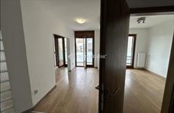Kiadó Budapest XIII. kerületi iroda lakásban hirdetés (47344961)
