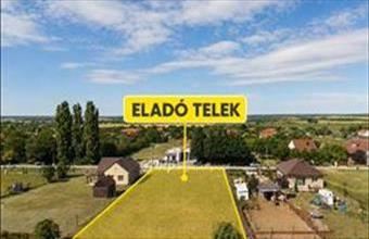 Eladó Balatonfőkajári lakóövezeti telek hirdetés (36874547)