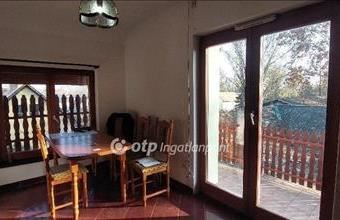 Eladó Szegedi tégla lakás hirdetés (93737248)