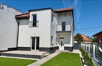 Eladó Budapest XV. kerületi családi ház hirdetés (43378593)